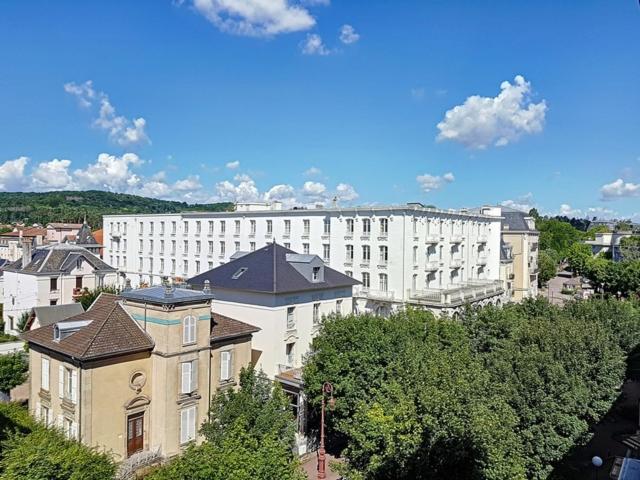 Vittel Spacieux 2 Pieces Renove - Confortable - Vue - 200 Metres Thermes Kültér fotó